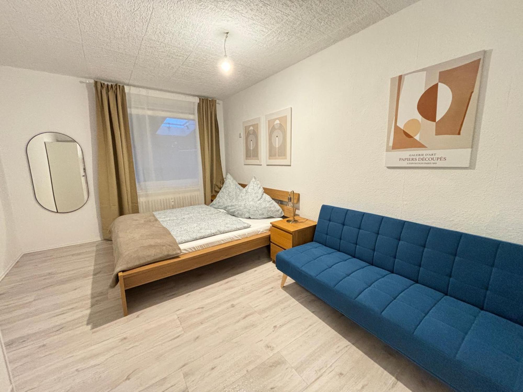 140Qm - 4 Zimmer- Parkplatz - Autobahn - Blauer See - Mallibase Apartments Garbsen Exterior photo